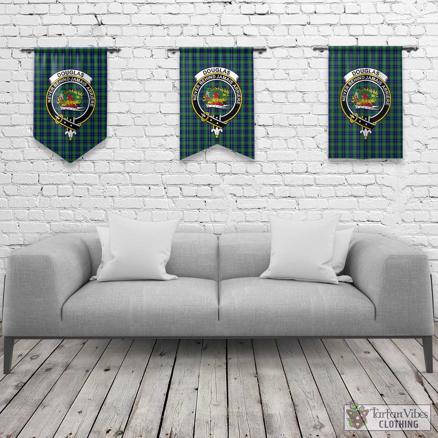 Tartan Vibes Clothing Douglas Tartan Gonfalon, Tartan Banner with Family Crest