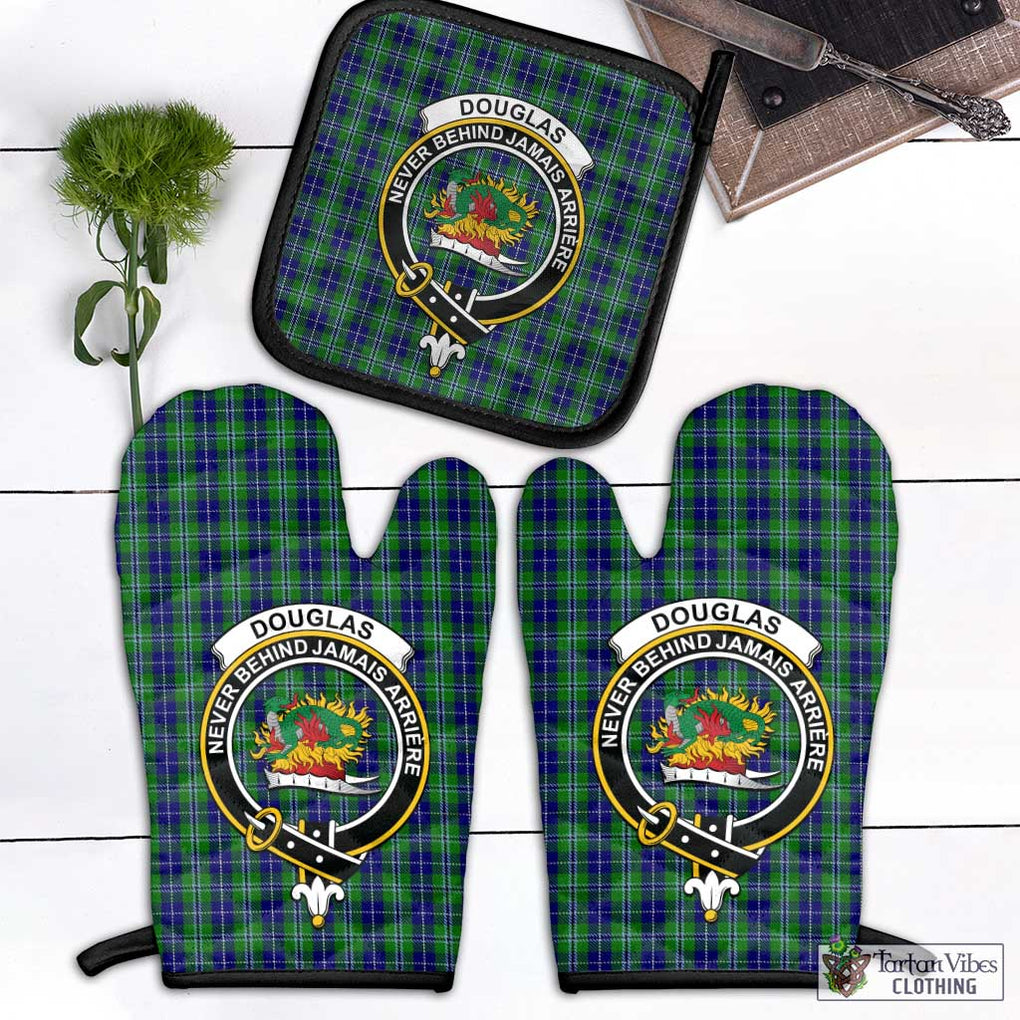 Douglas Tartan Combo Oven Mitt & Pot-Holder with Family Crest Combo 1 Oven Mitt & 1 Pot-Holder Black - Tartan Vibes Clothing