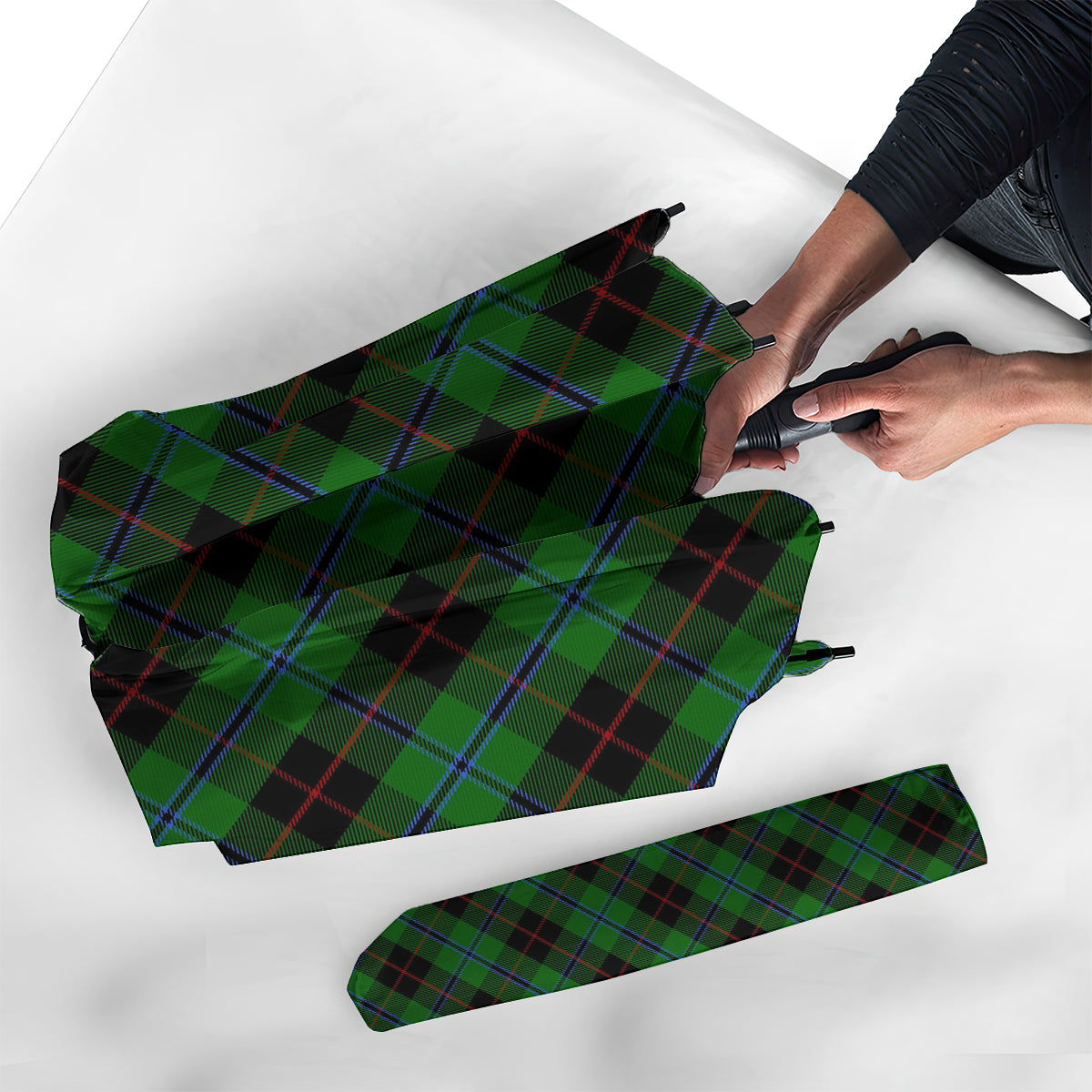 Douglas Black Tartan Umbrella - Tartanvibesclothing