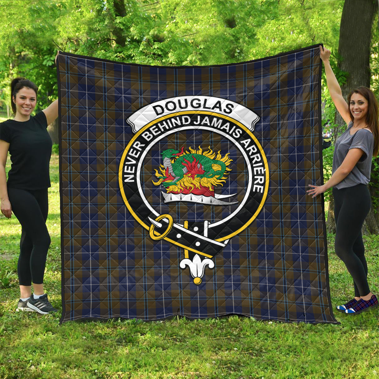 douglas-brown-tartan-quilt-with-family-crest