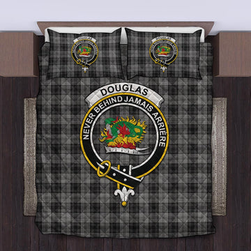 Douglas Grey Tartan Quilt Bed Set with Family Crest