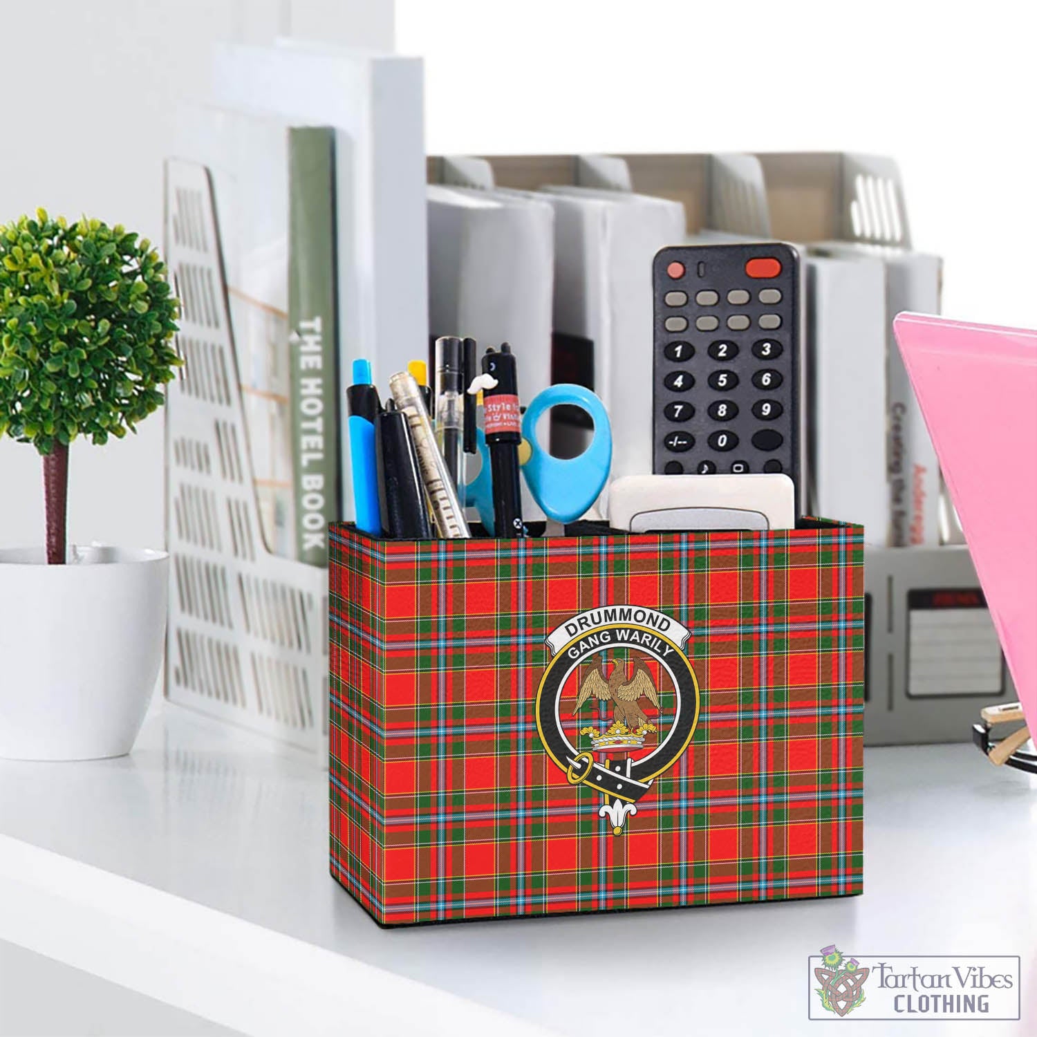 Tartan Vibes Clothing Drummond of Perth Tartan Pen Holder with Family Crest