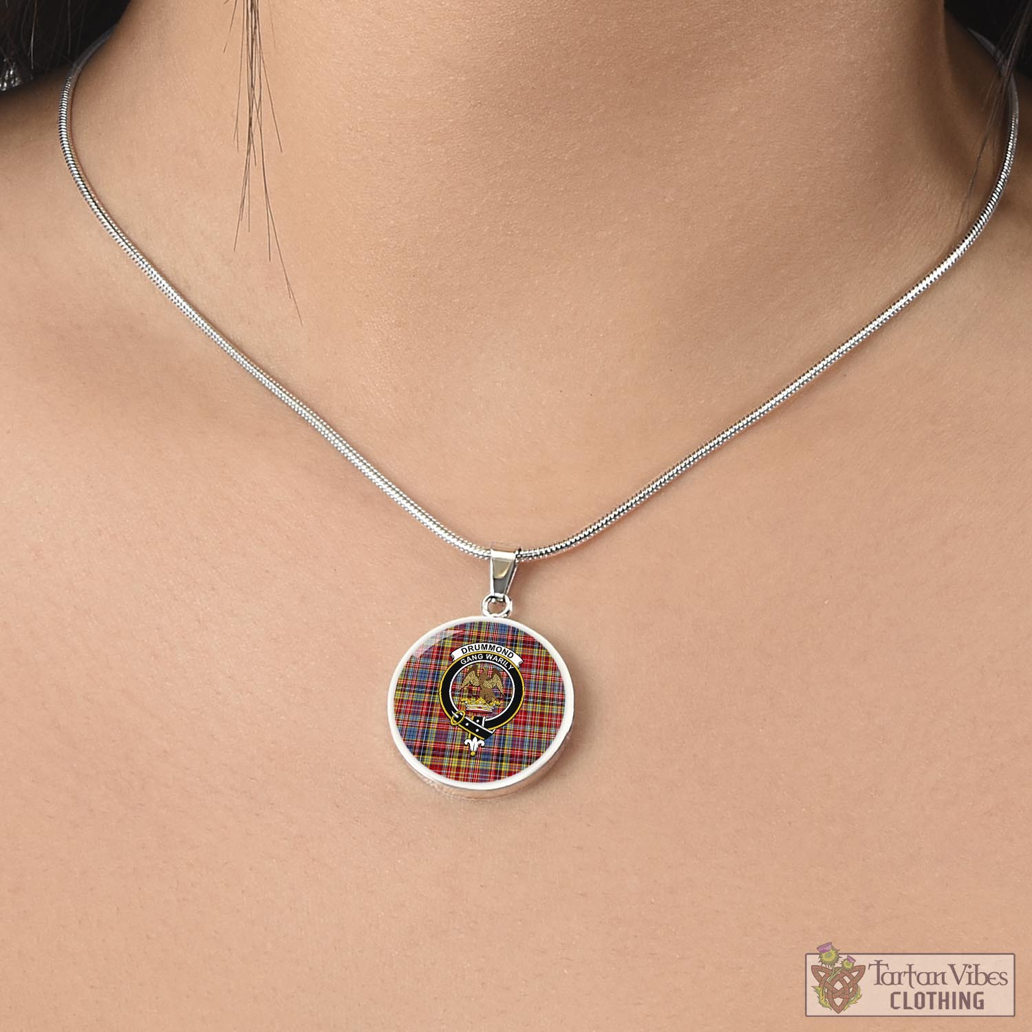 Tartan Vibes Clothing Drummond of Strathallan Modern Tartan Circle Necklace with Family Crest