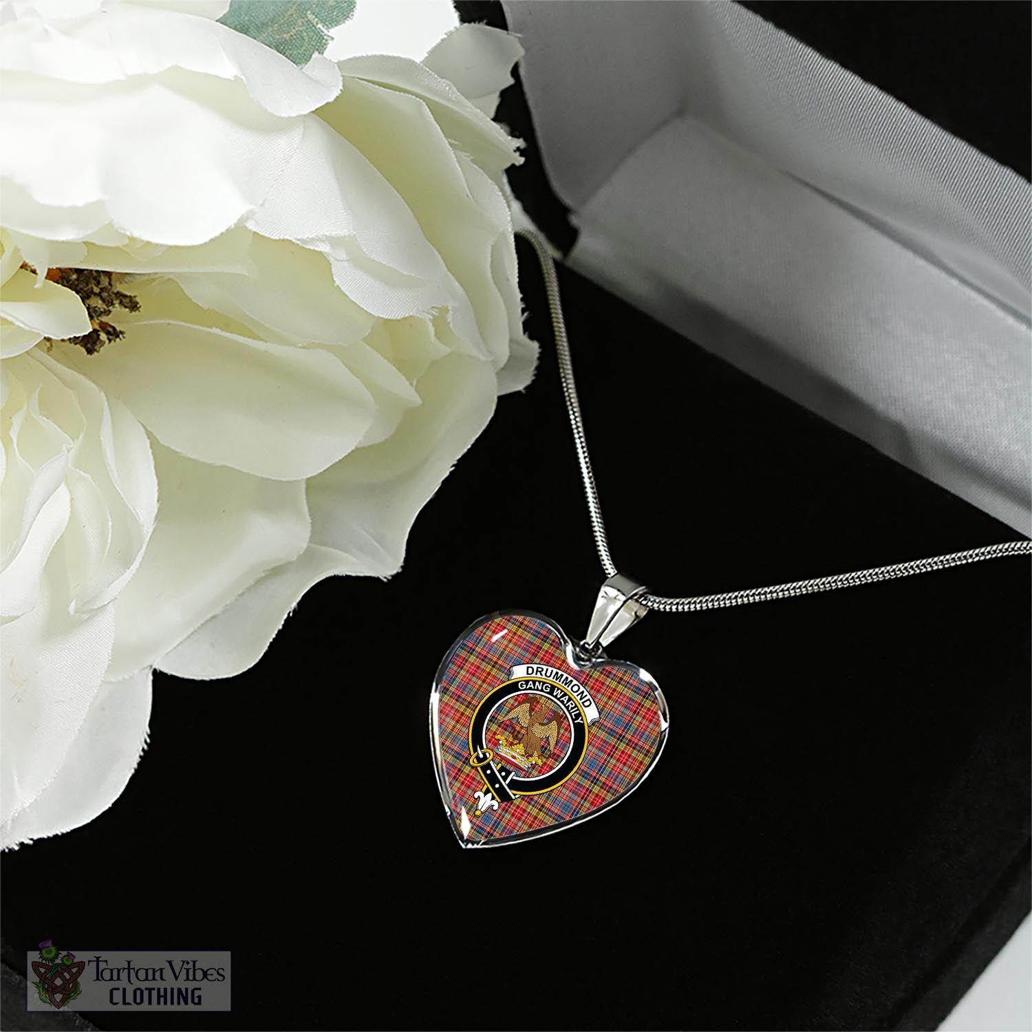 Tartan Vibes Clothing Drummond of Strathallan Modern Tartan Heart Necklace with Family Crest