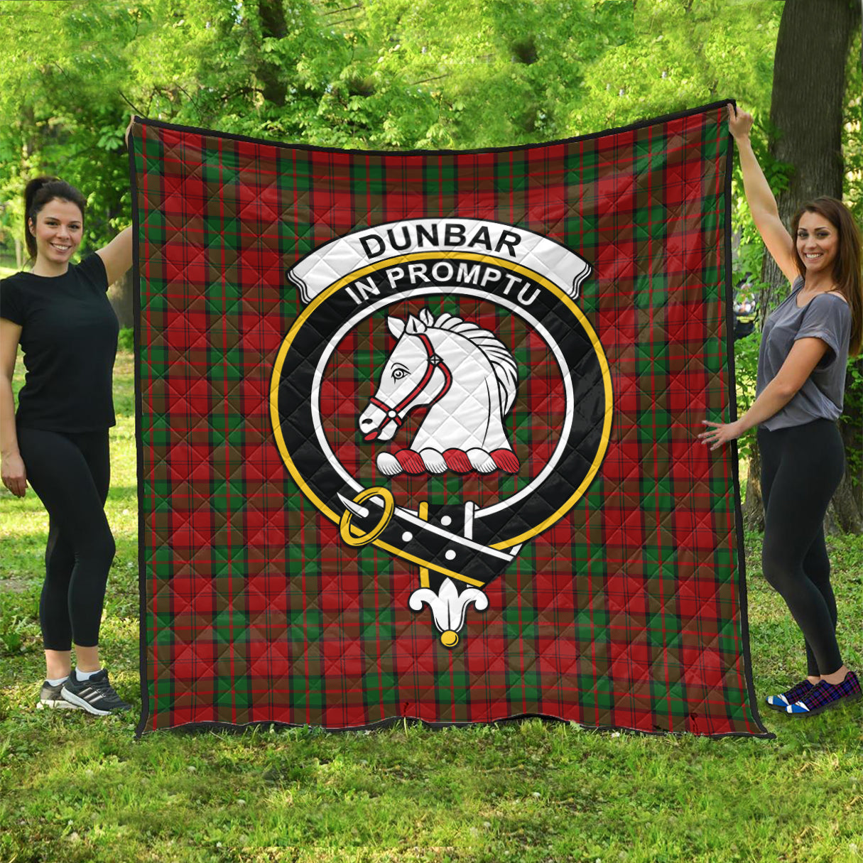 dunbar-tartan-quilt-with-family-crest