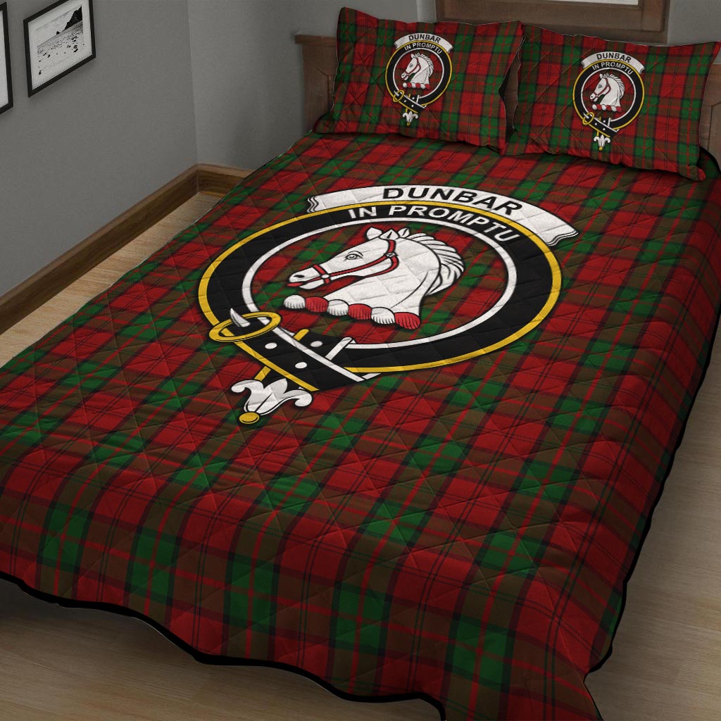 Dunbar Tartan Quilt Bed Set with Family Crest - Tartan Vibes Clothing