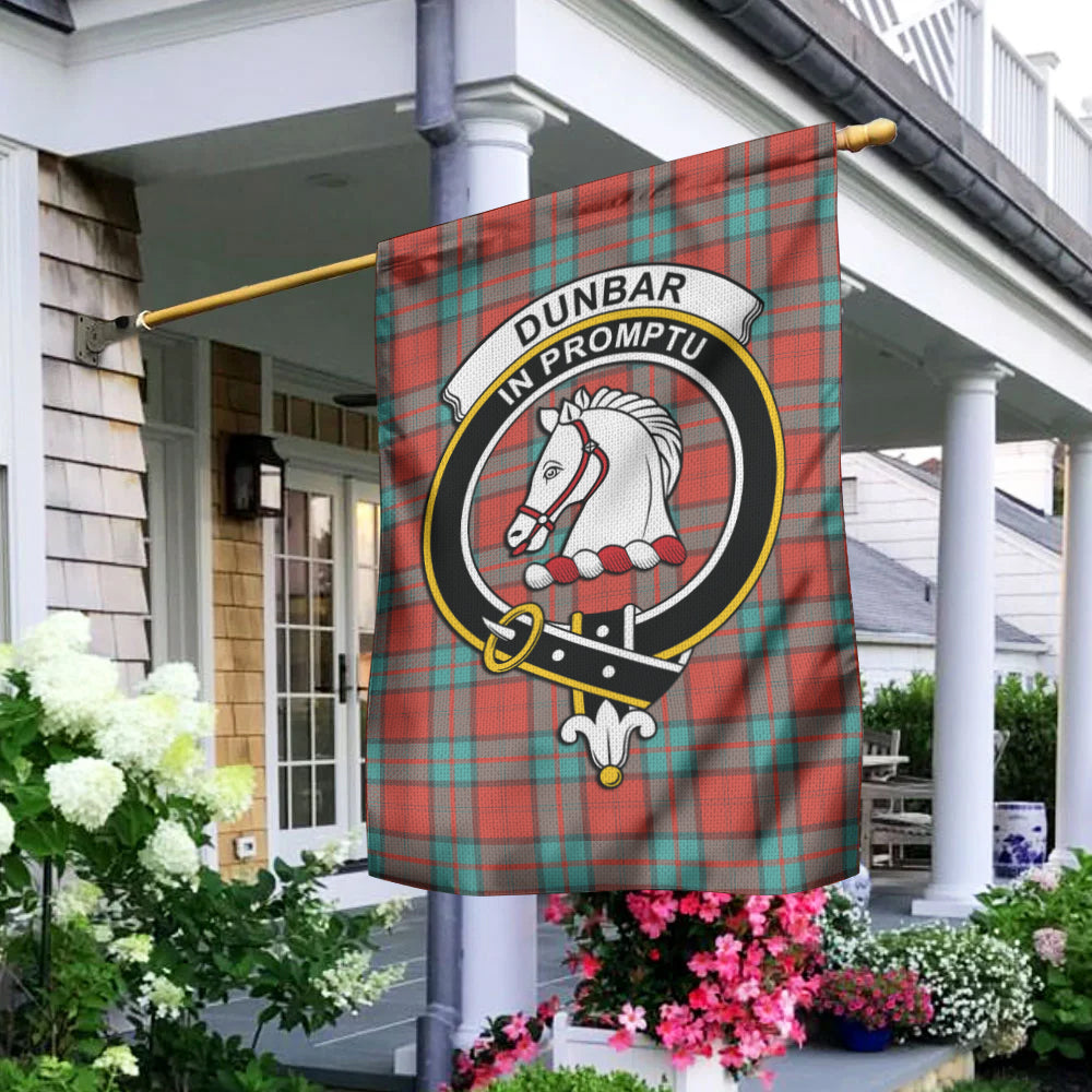 Dunbar Ancient Tartan Flag with Family Crest - Tartan Vibes Clothing