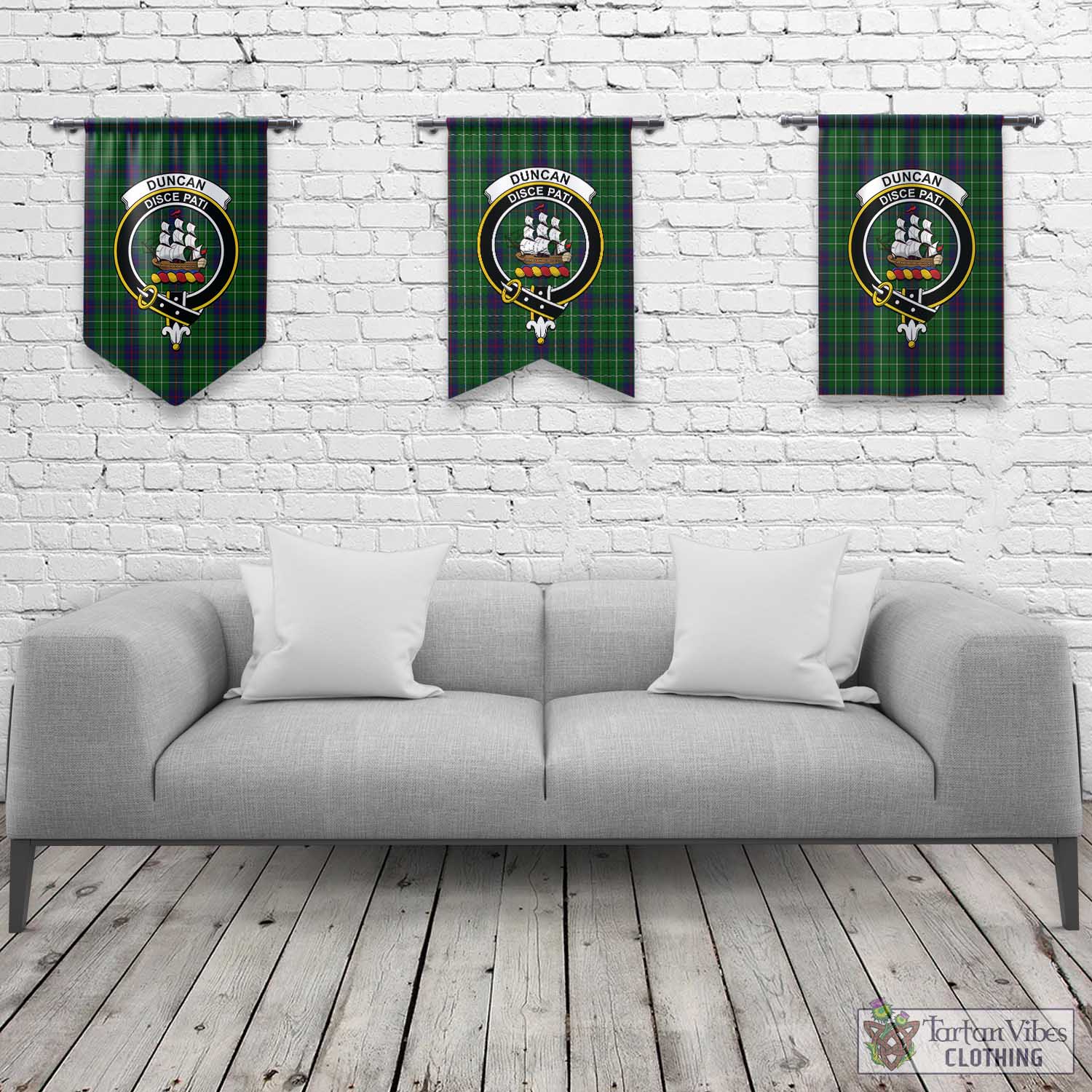 Tartan Vibes Clothing Duncan Tartan Gonfalon, Tartan Banner with Family Crest