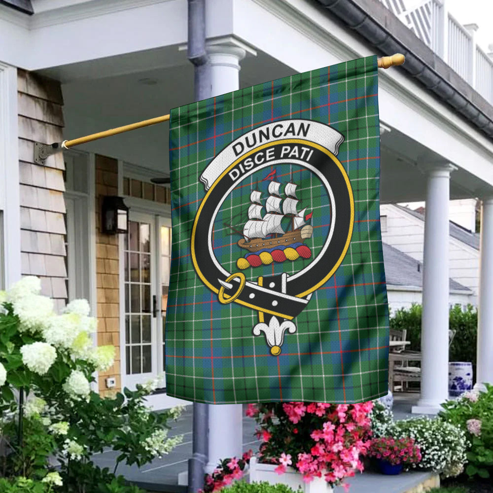 duncan-ancient-tartan-flag-with-family-crest