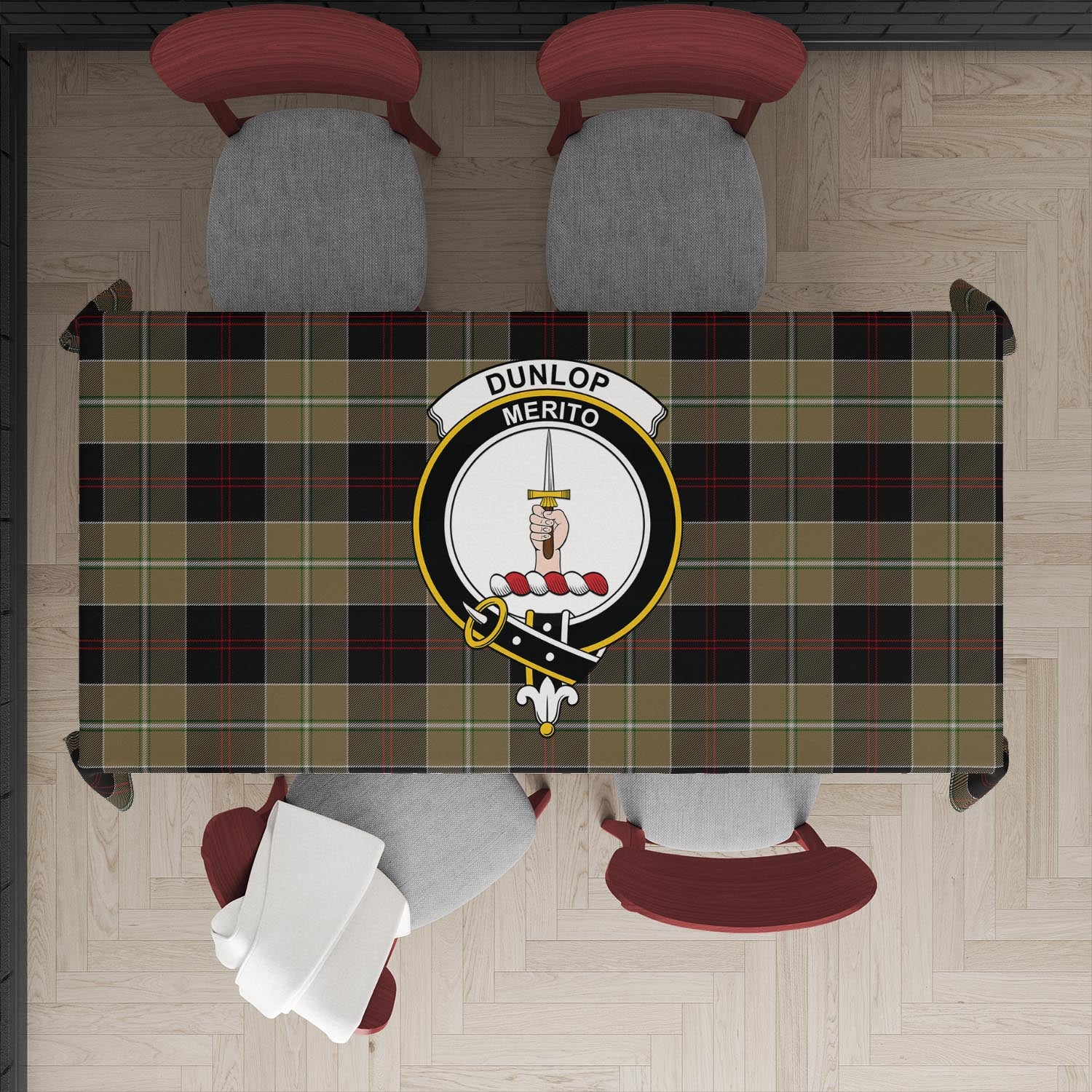 dunlop-hunting-tatan-tablecloth-with-family-crest