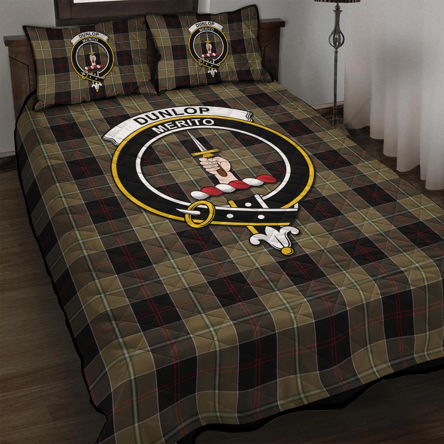 Dunlop Hunting Tartan Quilt Bed Set with Family Crest - Tartan Vibes Clothing