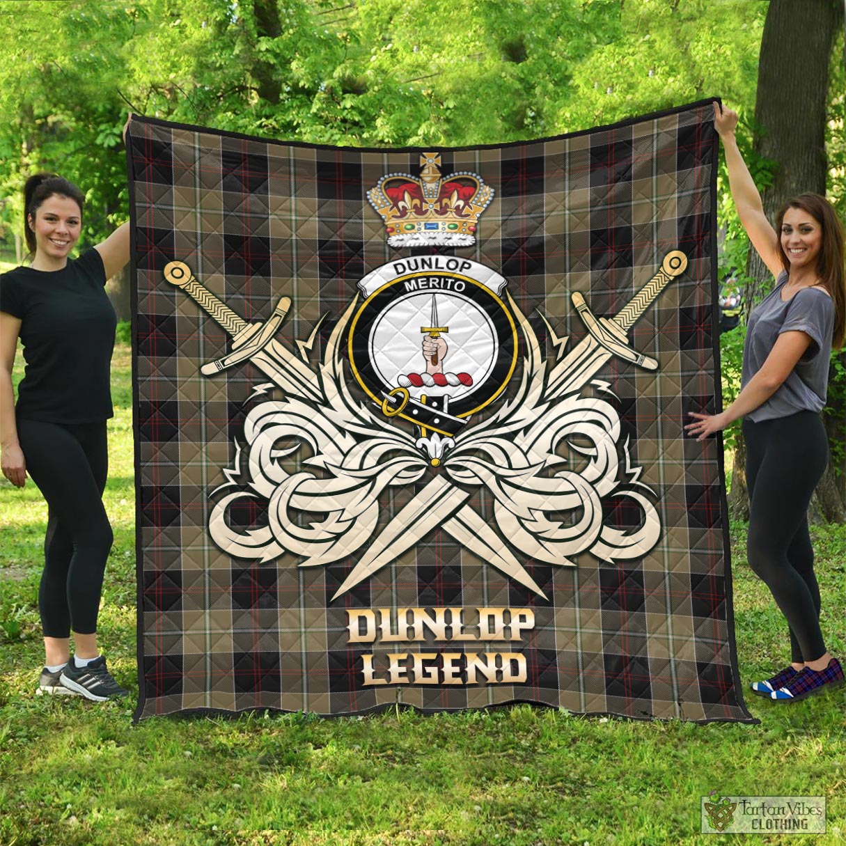 Tartan Vibes Clothing Dunlop Hunting Tartan Quilt with Clan Crest and the Golden Sword of Courageous Legacy