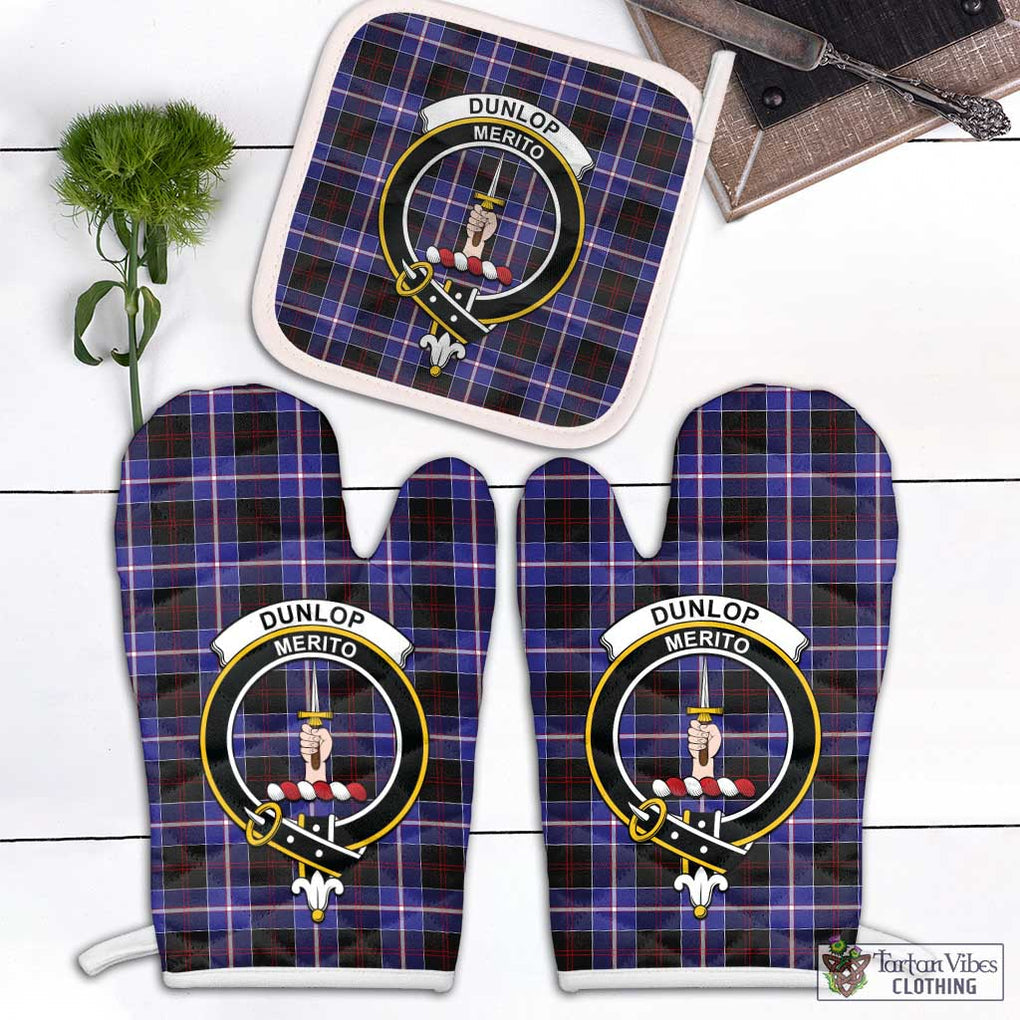 Dunlop Modern Tartan Combo Oven Mitt & Pot-Holder with Family Crest Combo 1 Oven Mitt & 1 Pot-Holder White - Tartan Vibes Clothing