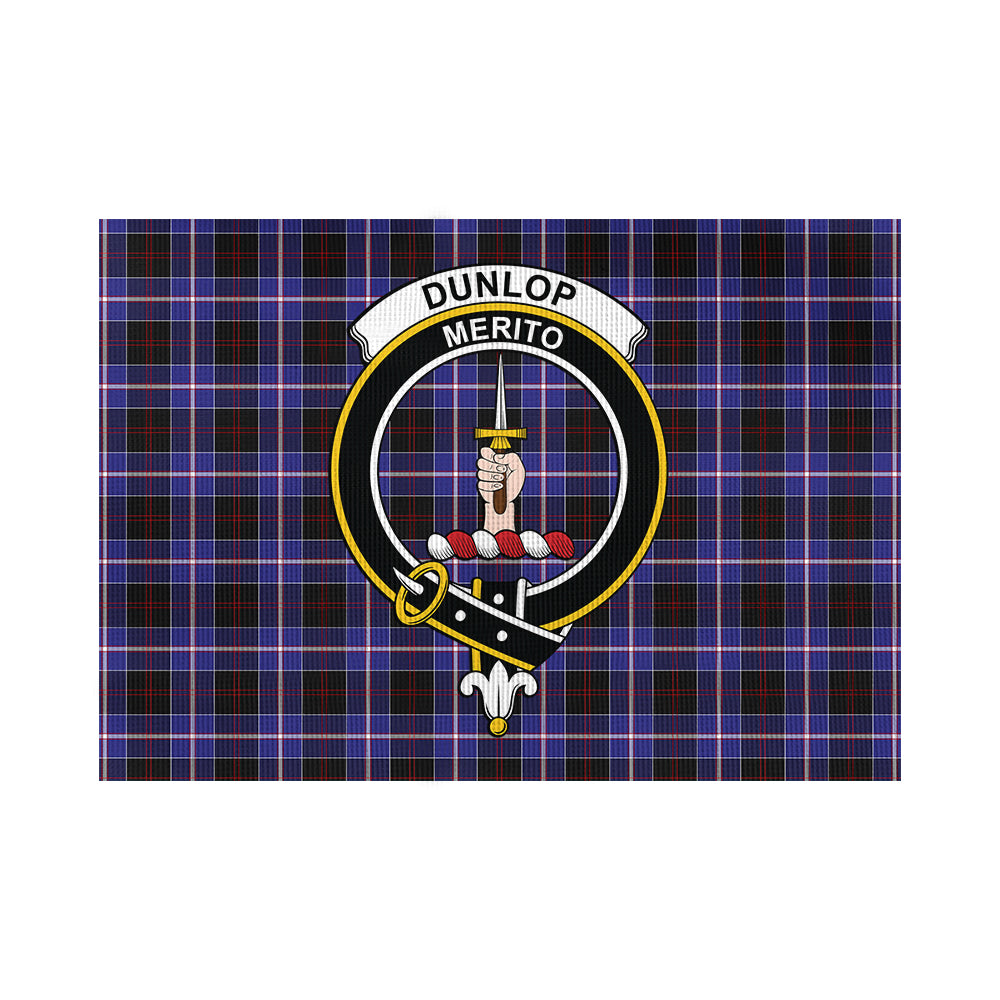 dunlop-modern-tartan-flag-with-family-crest