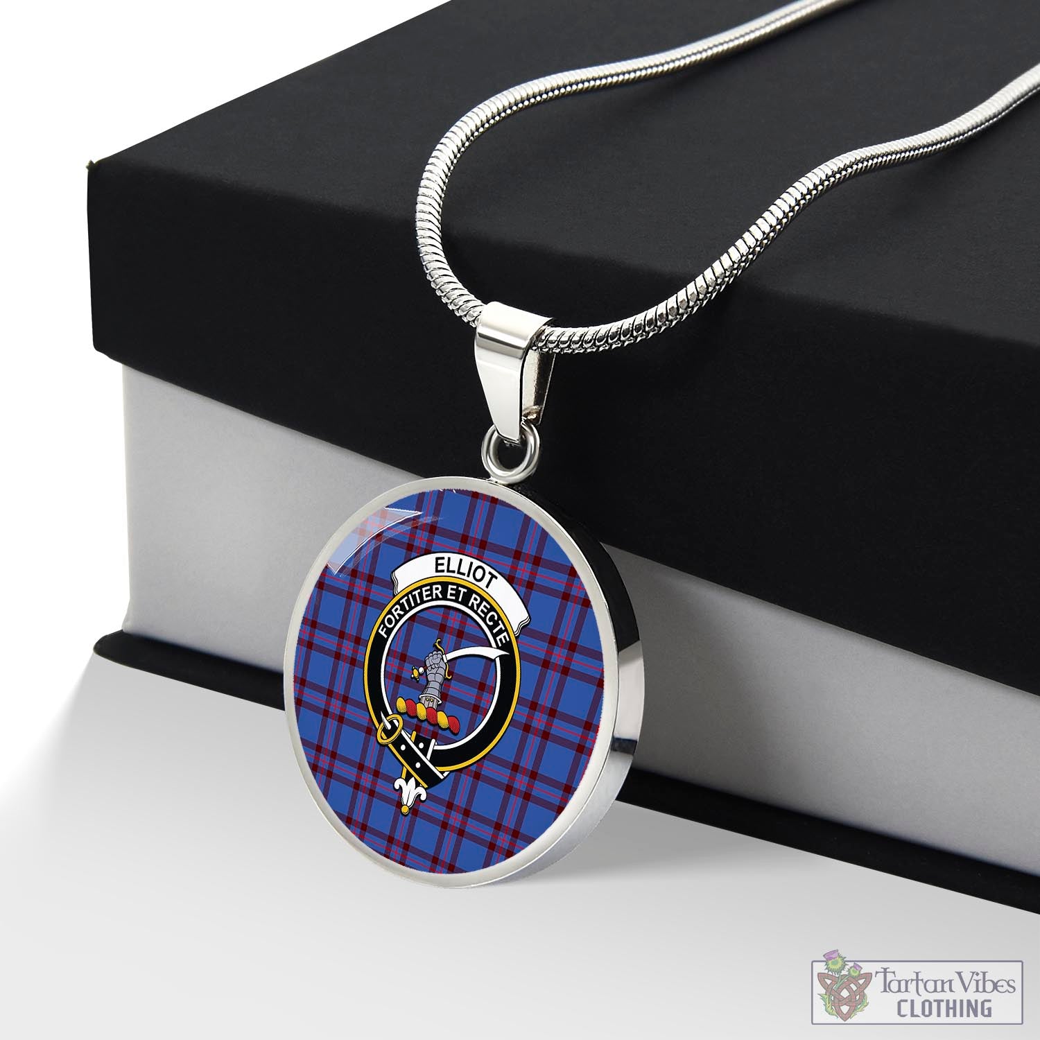 Tartan Vibes Clothing Elliot Modern Tartan Circle Necklace with Family Crest