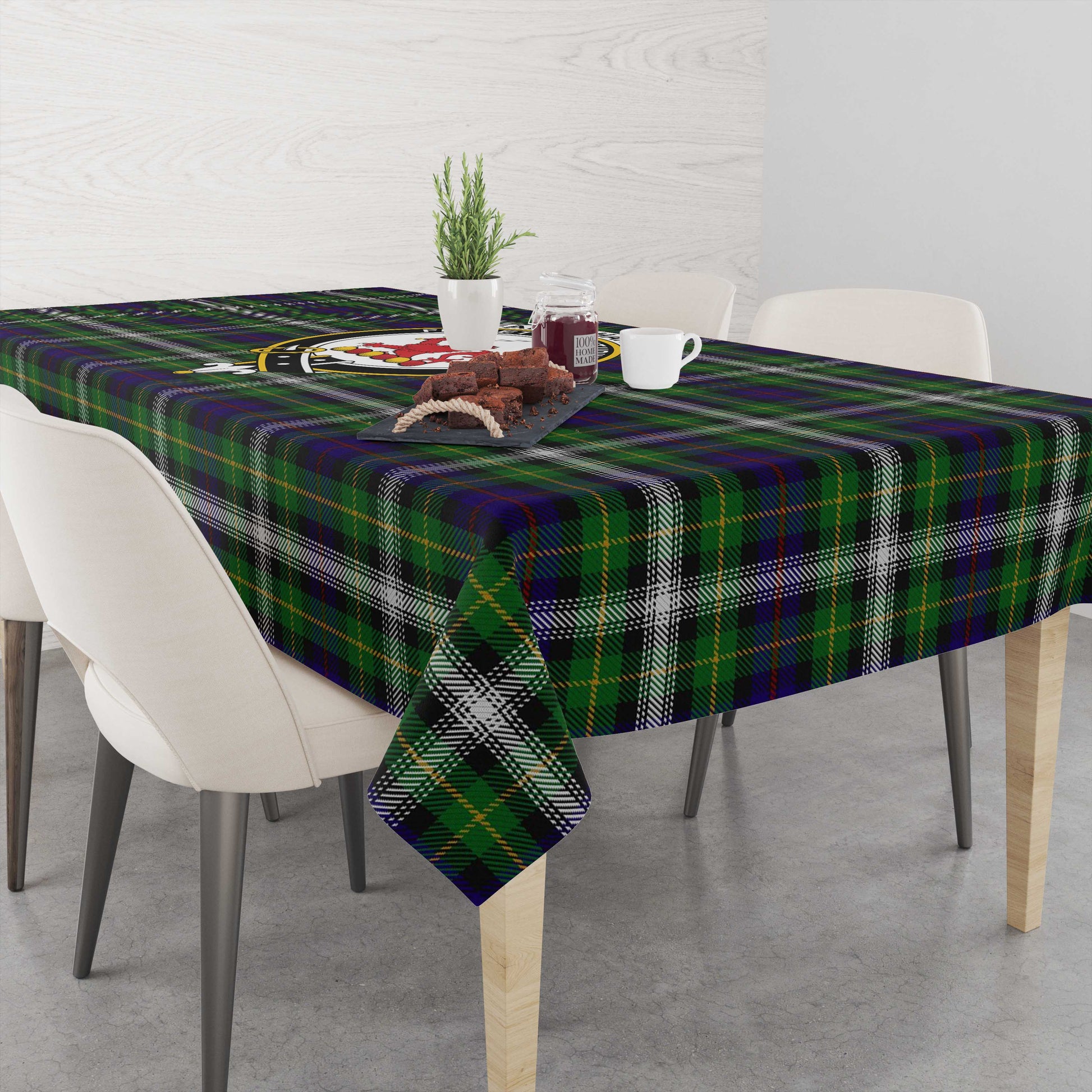 farquharson-dress-tatan-tablecloth-with-family-crest