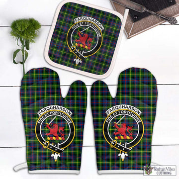 Farquharson Modern Tartan Combo Oven Mitt & Pot-Holder with Family Crest