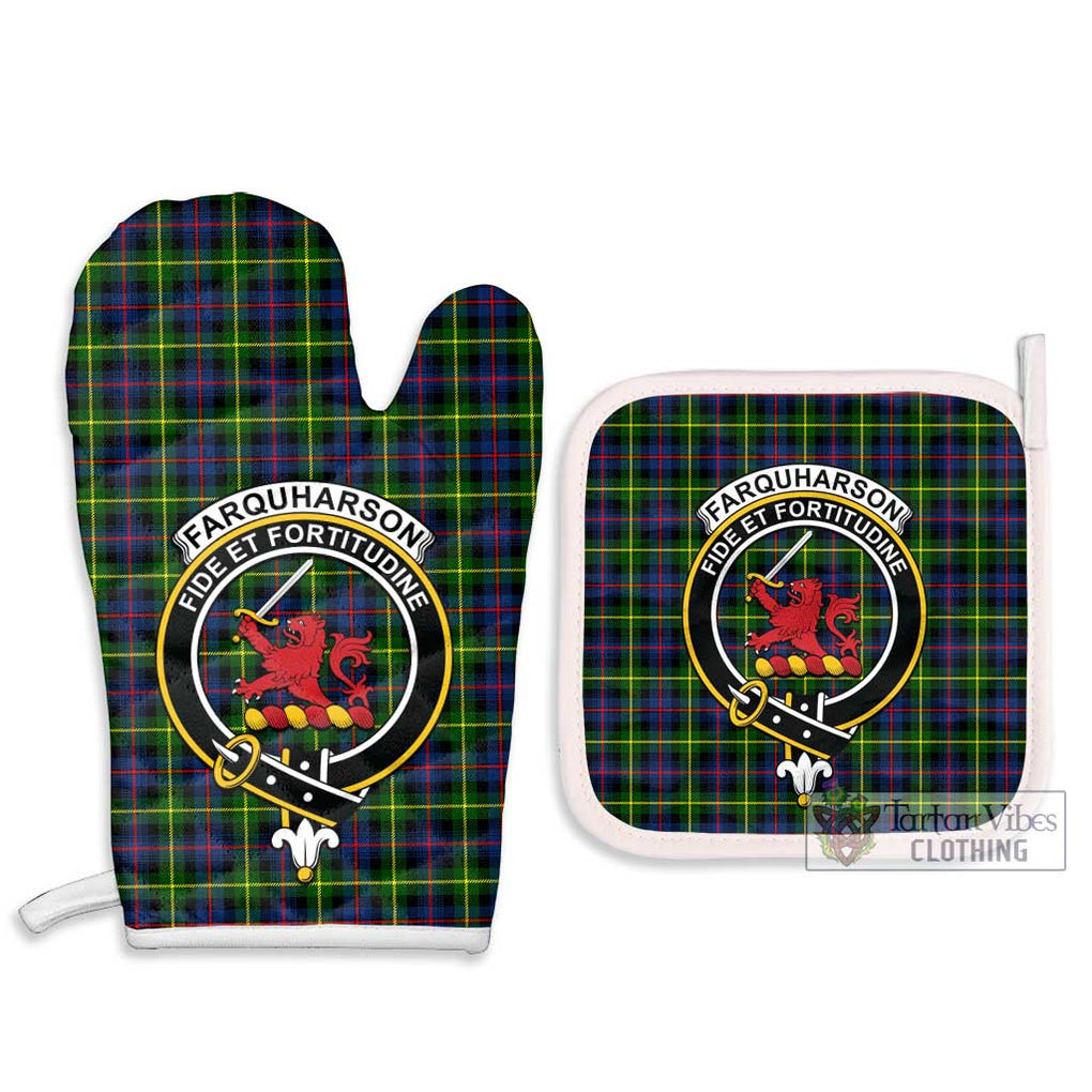 Farquharson Modern Tartan Combo Oven Mitt & Pot-Holder with Family Crest Combo 1 Oven Mitt & 2 Pot-Holder White - Tartan Vibes Clothing