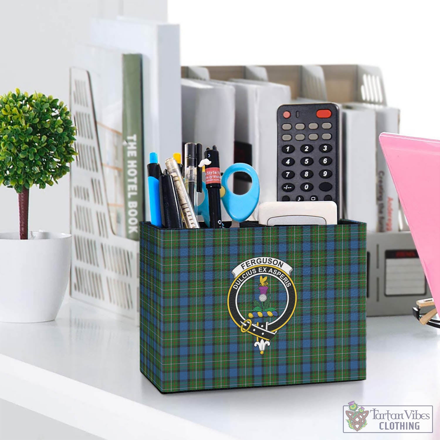 Tartan Vibes Clothing Ferguson of Atholl Tartan Pen Holder with Family Crest