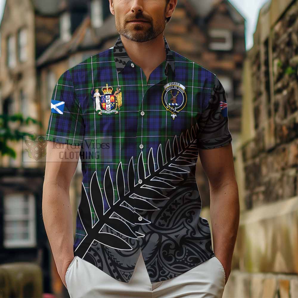 Tartan Vibes Clothing Forbes Crest Tartan Short Sleeve Button Shirt with New Zealand Silver Fern Half Style