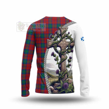 Fotheringham (Fotheringhame) Tartan Long Sleeve T-Shirt with Family Crest and St. Andrew's Cross Accented by Thistle Vines