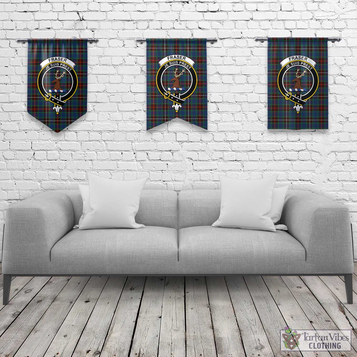 Tartan Vibes Clothing Fraser Hunting Ancient Tartan Gonfalon, Tartan Banner with Family Crest