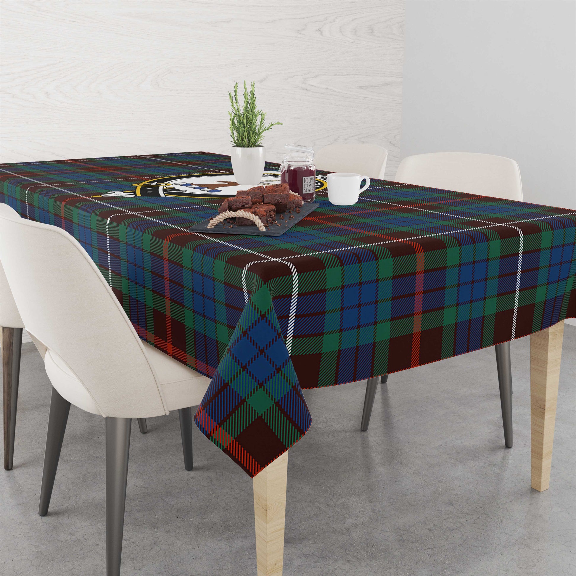 fraser-hunting-ancient-tatan-tablecloth-with-family-crest