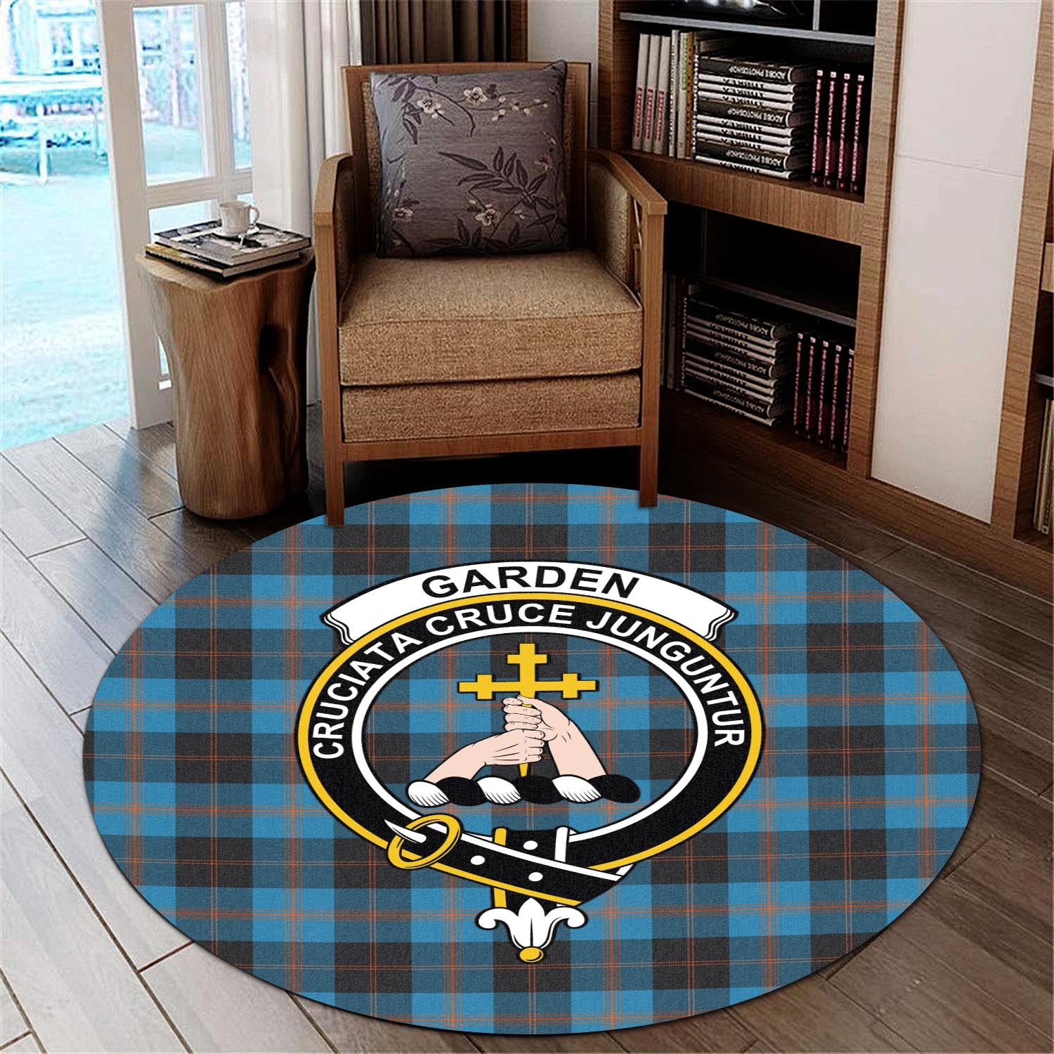 garden-tartan-round-rug-with-family-crest