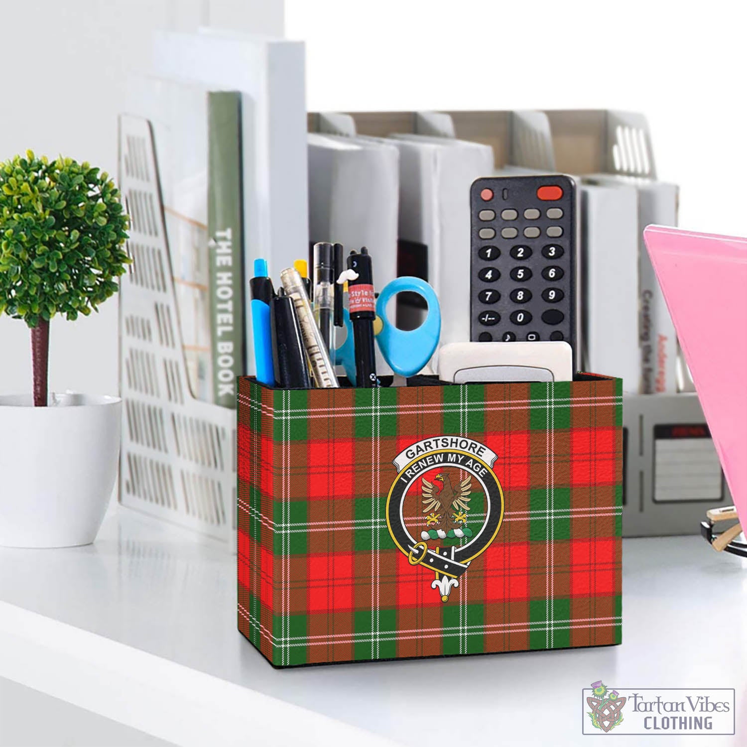 Tartan Vibes Clothing Gartshore Tartan Pen Holder with Family Crest