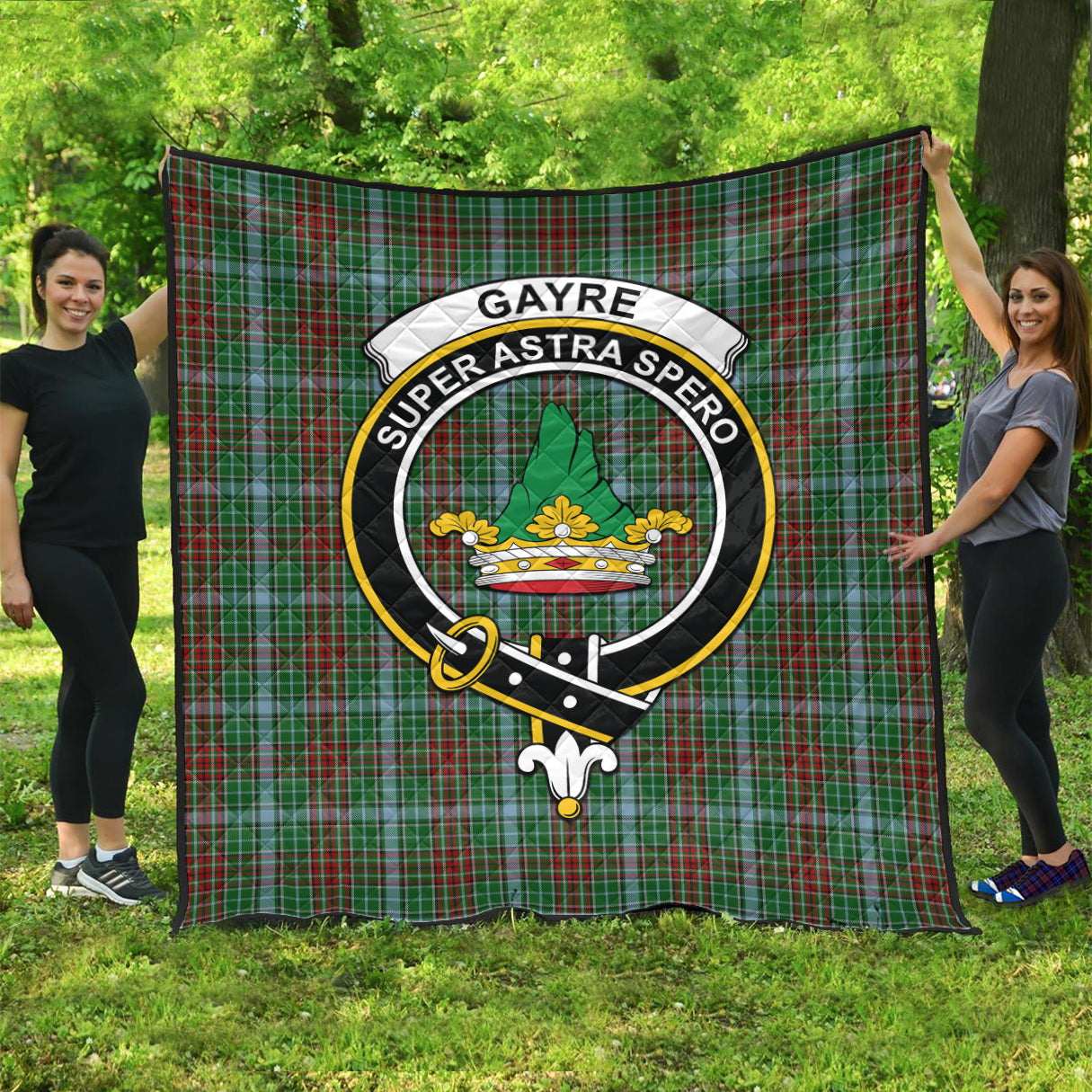 gayre-tartan-quilt-with-family-crest