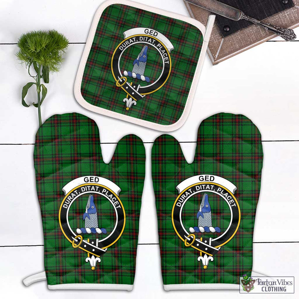 Ged Tartan Combo Oven Mitt & Pot-Holder with Family Crest Combo 1 Oven Mitt & 1 Pot-Holder White - Tartan Vibes Clothing