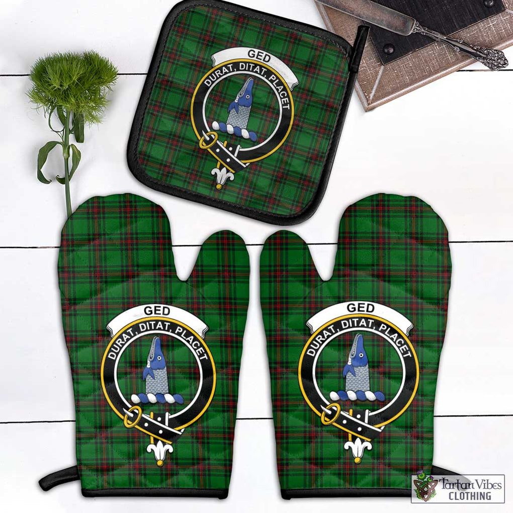 Ged Tartan Combo Oven Mitt & Pot-Holder with Family Crest Combo 1 Oven Mitt & 1 Pot-Holder Black - Tartan Vibes Clothing