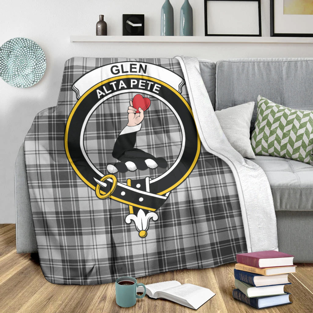 glen-tartab-blanket-with-family-crest