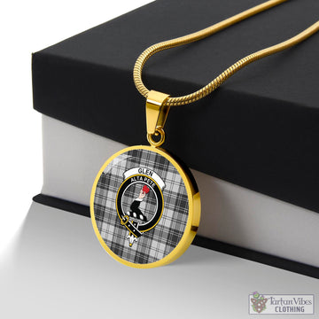 Glen Tartan Circle Necklace with Family Crest