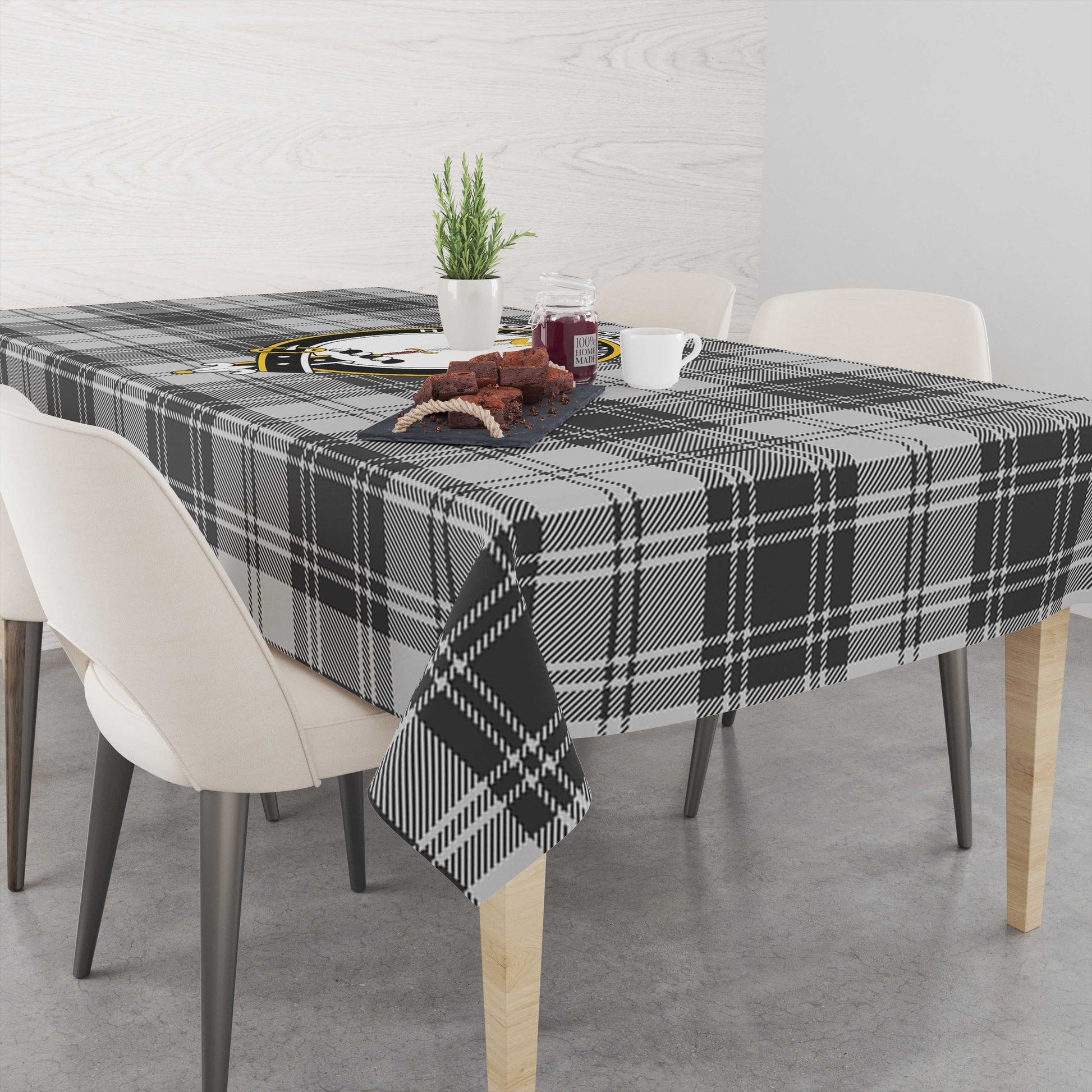 glendinning-tatan-tablecloth-with-family-crest