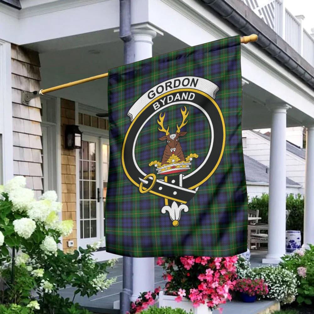 Gordon Tartan Flag with Family Crest - Tartan Vibes Clothing