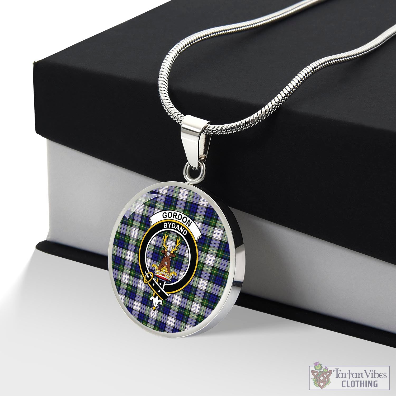 Tartan Vibes Clothing Gordon Dress Modern Tartan Circle Necklace with Family Crest