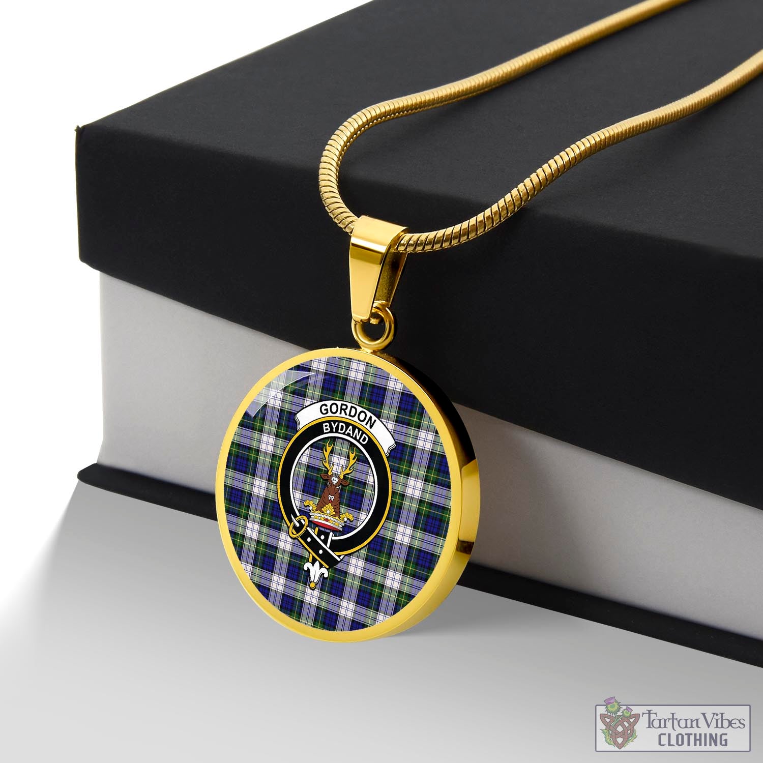 Tartan Vibes Clothing Gordon Dress Modern Tartan Circle Necklace with Family Crest