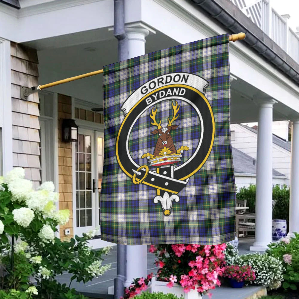 Gordon Dress Modern Tartan Flag with Family Crest - Tartan Vibes Clothing