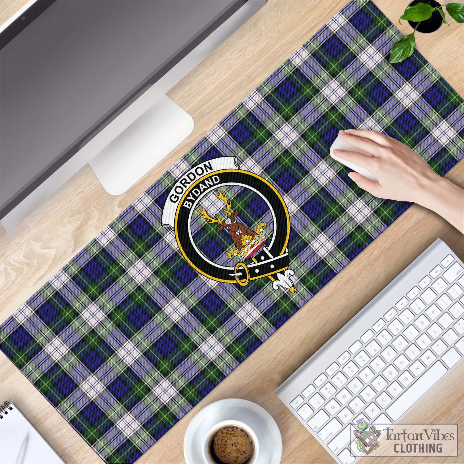 Tartan Vibes Clothing Gordon Dress Modern Tartan Mouse Pad with Family Crest