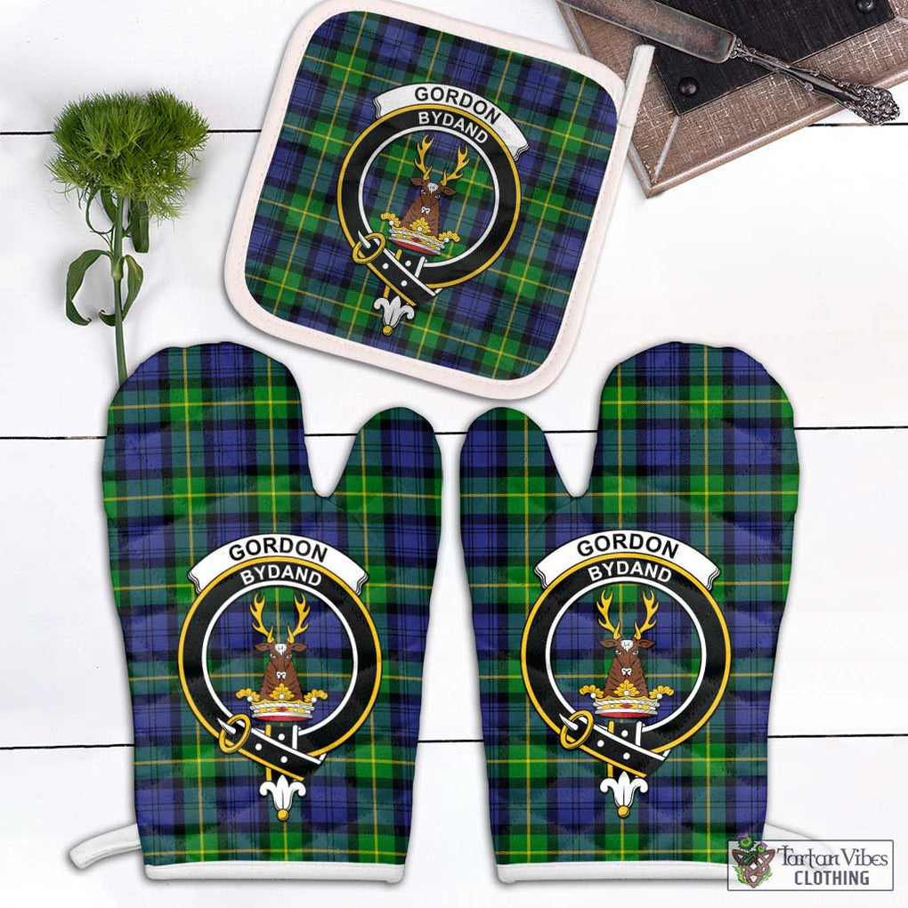 Gordon Modern Tartan Combo Oven Mitt & Pot-Holder with Family Crest Combo 1 Oven Mitt & 1 Pot-Holder White - Tartan Vibes Clothing