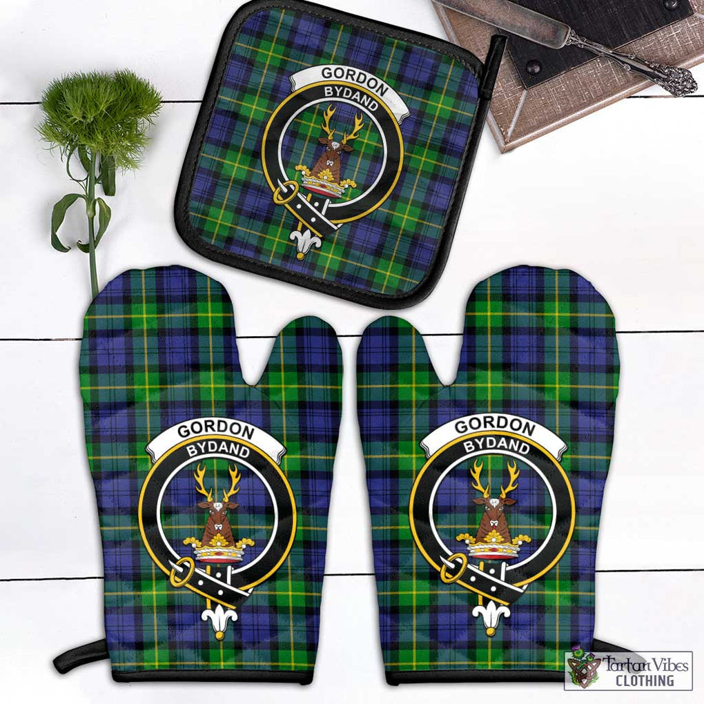 Gordon Modern Tartan Combo Oven Mitt & Pot-Holder with Family Crest Combo 1 Oven Mitt & 1 Pot-Holder Black - Tartan Vibes Clothing