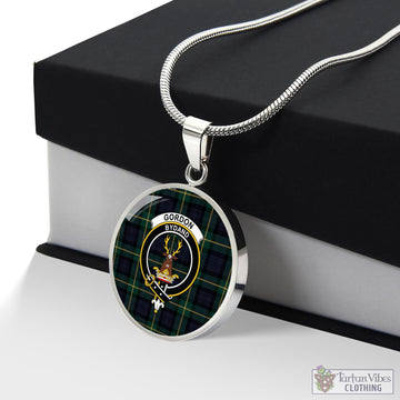 Gordon Old Tartan Circle Necklace with Family Crest