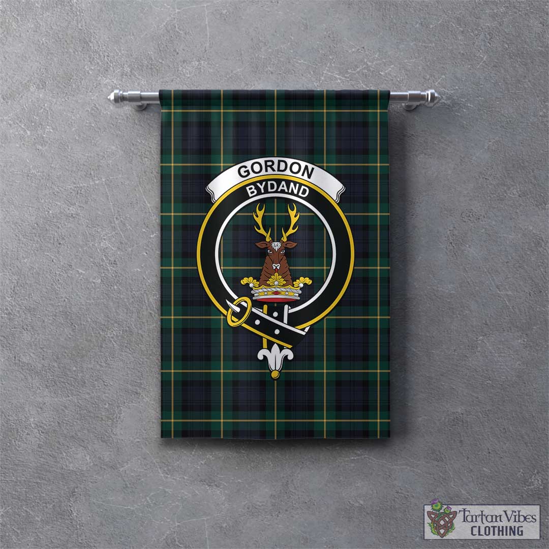 Tartan Vibes Clothing Gordon Old Tartan Gonfalon, Tartan Banner with Family Crest