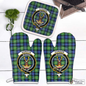 Gordon Old Ancient Tartan Combo Oven Mitt & Pot-Holder with Family Crest