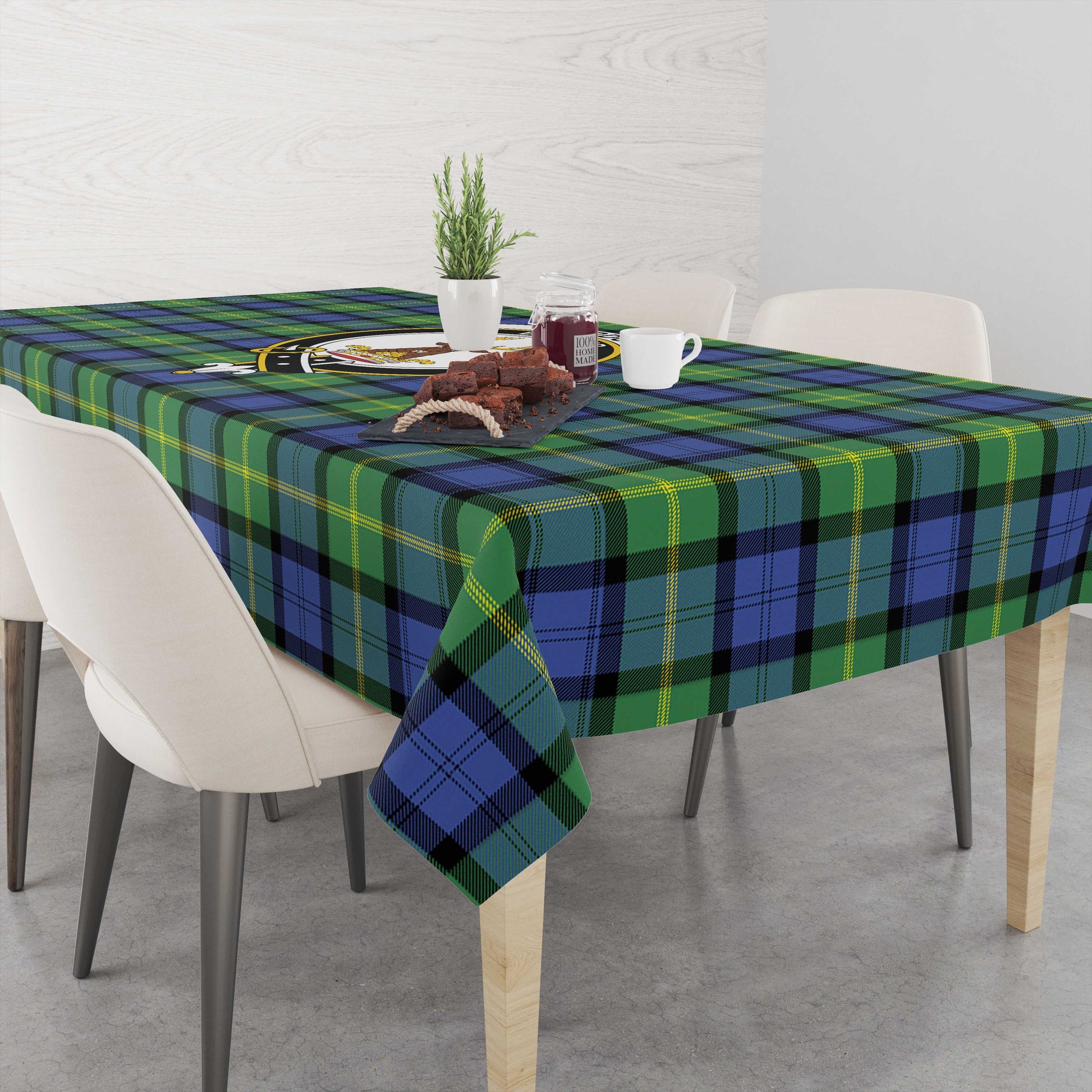 gordon-old-ancient-tatan-tablecloth-with-family-crest