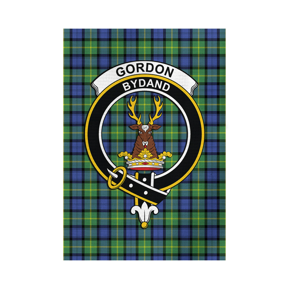 Gordon Old Ancient Tartan Flag with Family Crest - Tartan Vibes Clothing