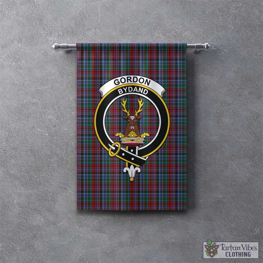 Tartan Vibes Clothing Gordon Red Tartan Gonfalon, Tartan Banner with Family Crest