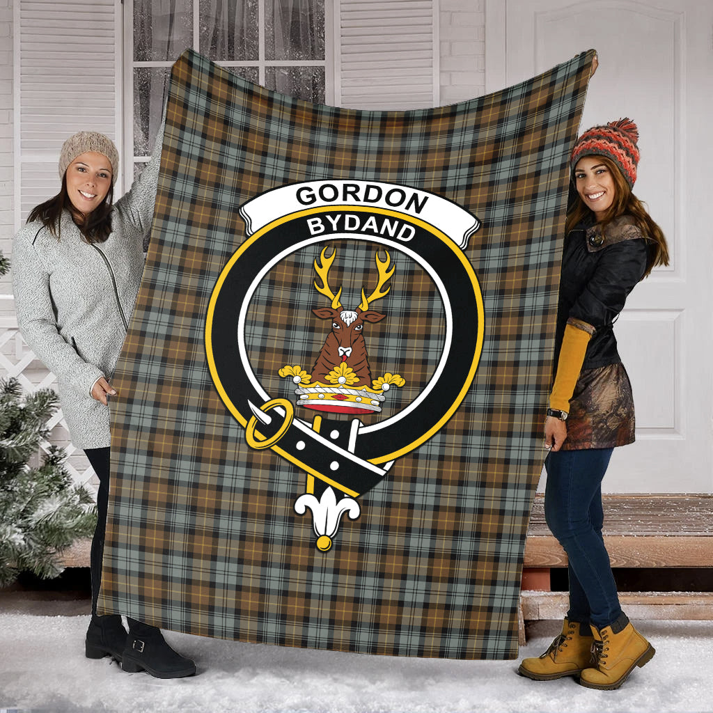 gordon-weathered-tartab-blanket-with-family-crest