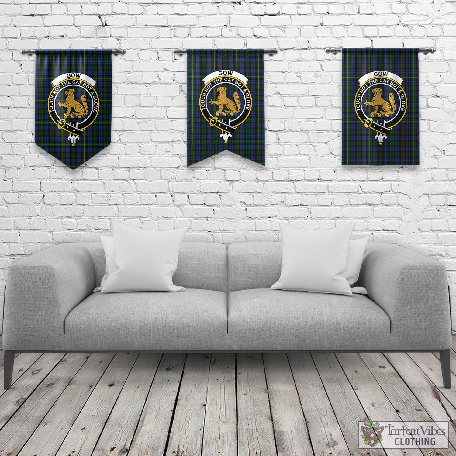 Tartan Vibes Clothing Gow Hunting Tartan Gonfalon, Tartan Banner with Family Crest